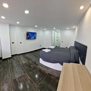 Estudio Recien Reformado En 1 Linea Playa , Torremolinos Spain